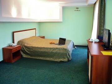 Стандартный двухместный номер с 1 кроватью в Отеле Optima Hotel Deluxe